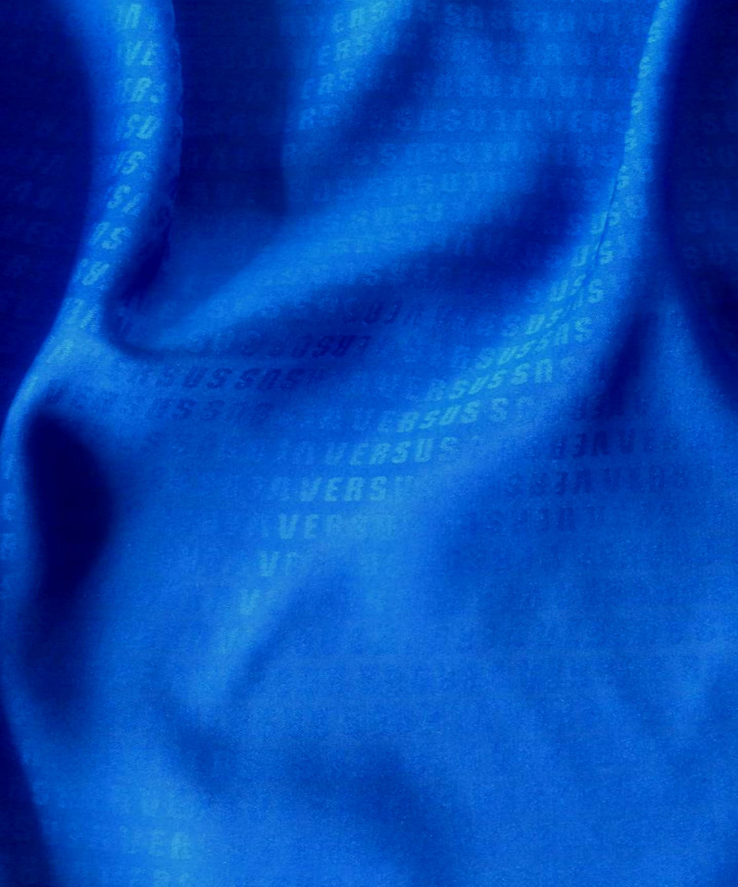 �������� ������ ������� Versus ������/�������