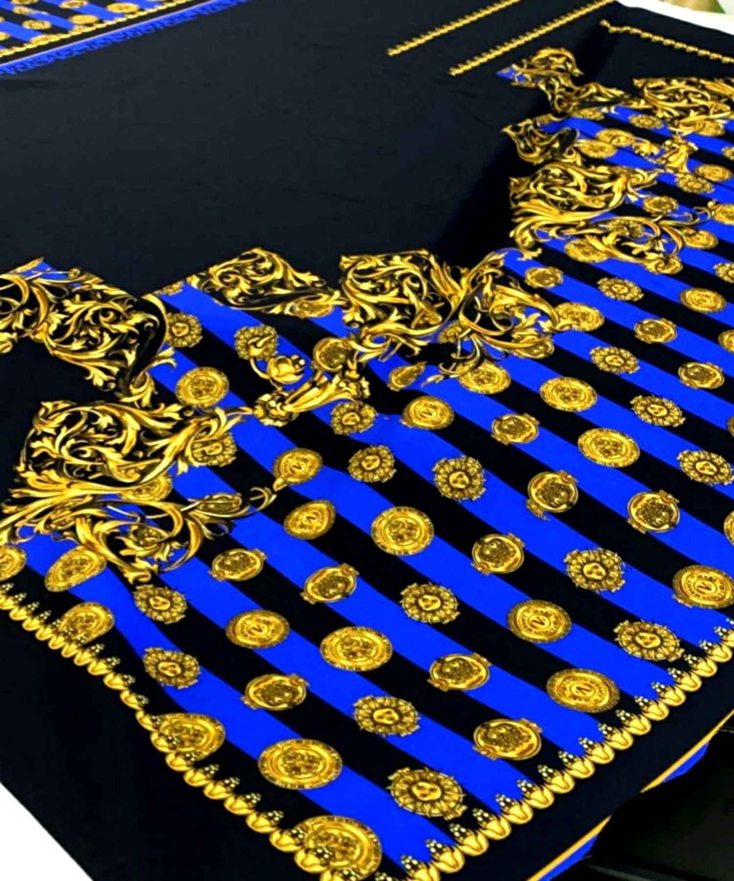 ������ Versace � �������� ������ ������